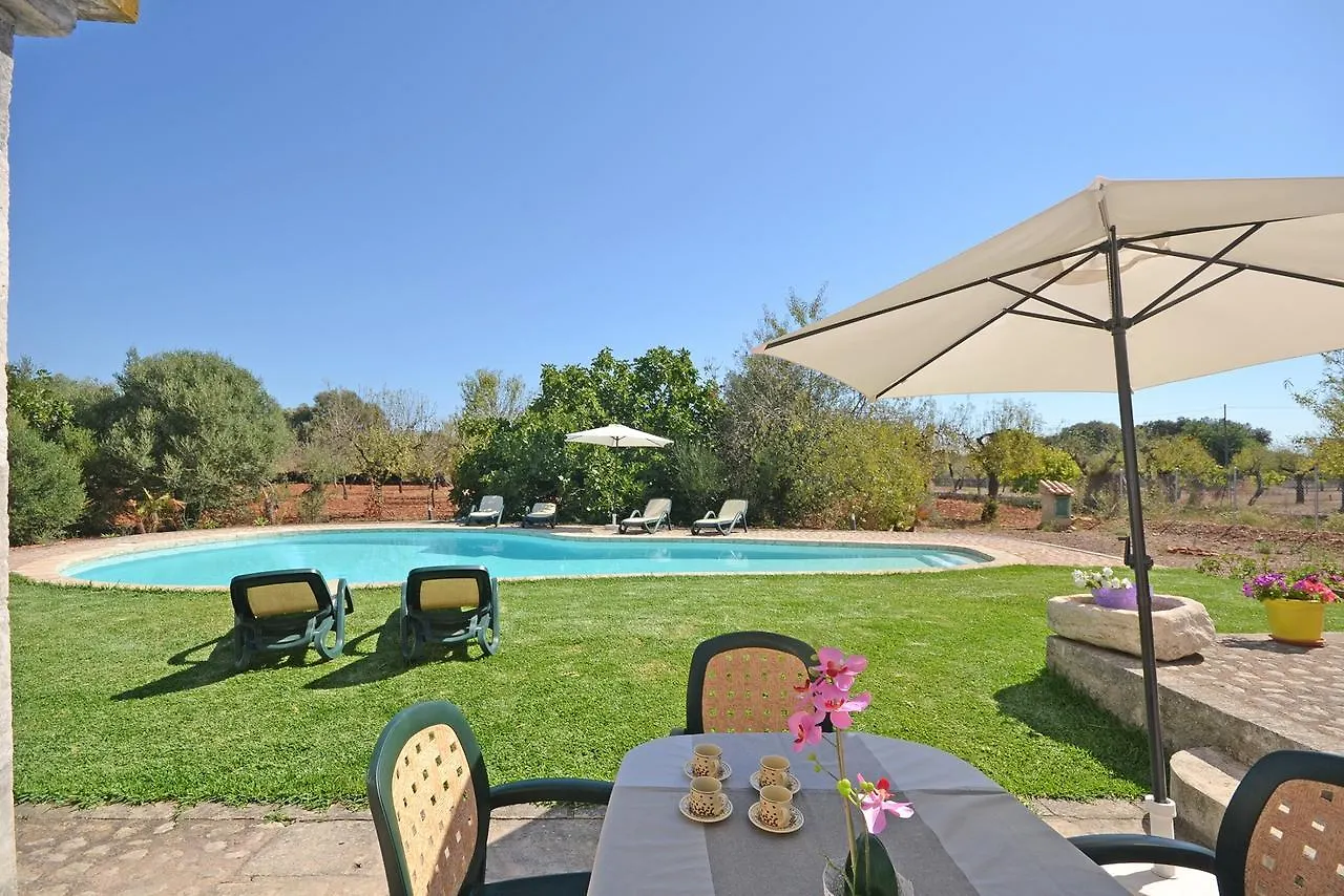 Villa Molinot Buger 0*,